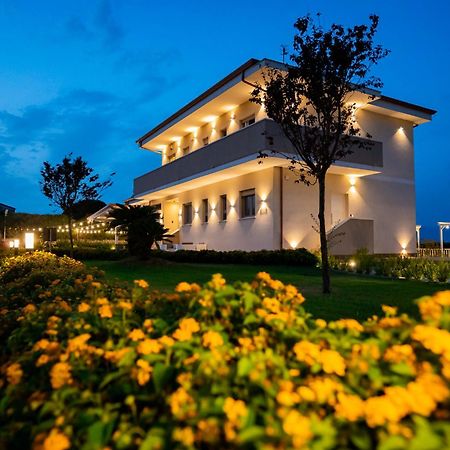 Villa Zefiro Suites & Events Battipaglia Exteriér fotografie