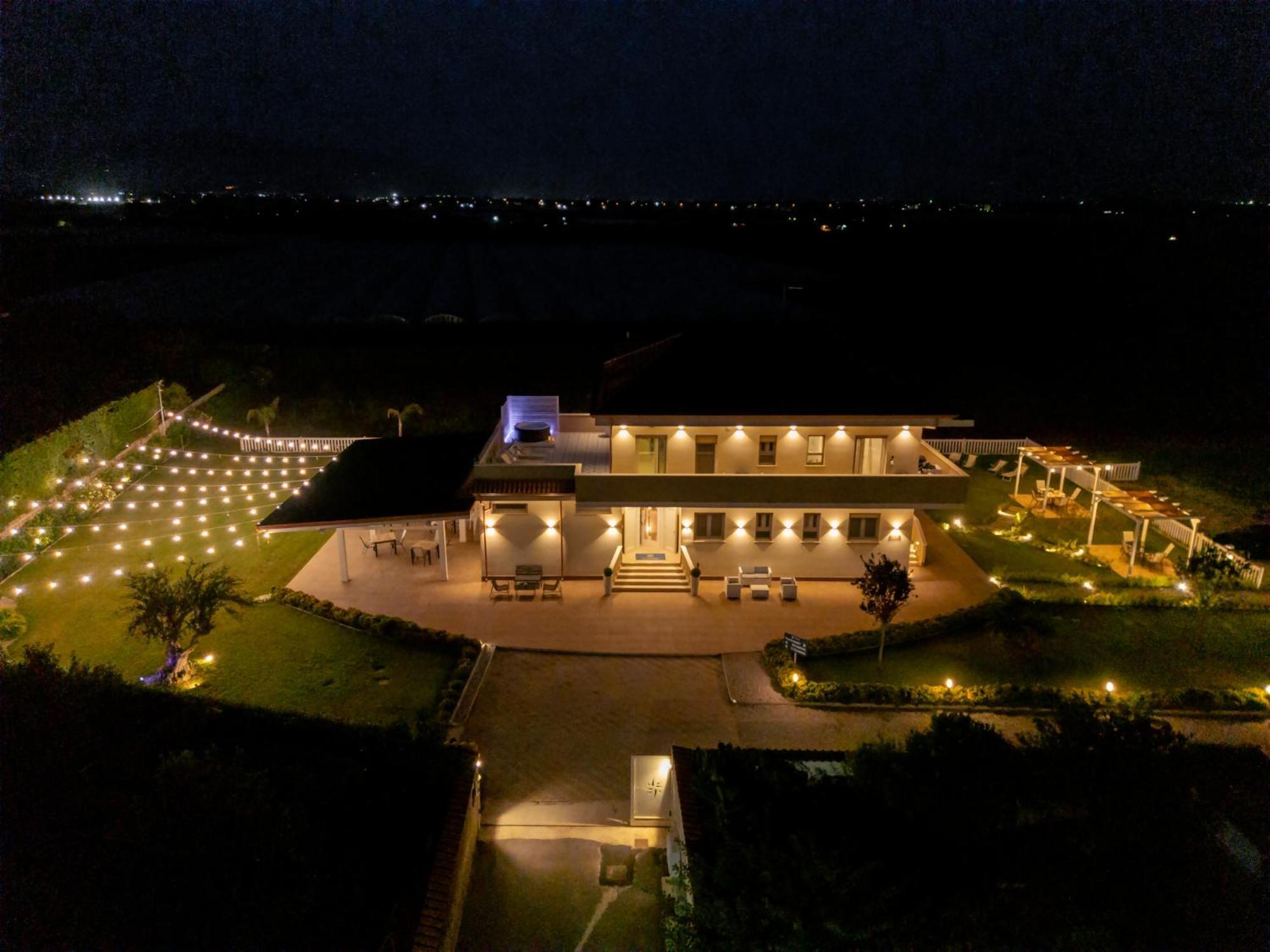Villa Zefiro Suites & Events Battipaglia Exteriér fotografie