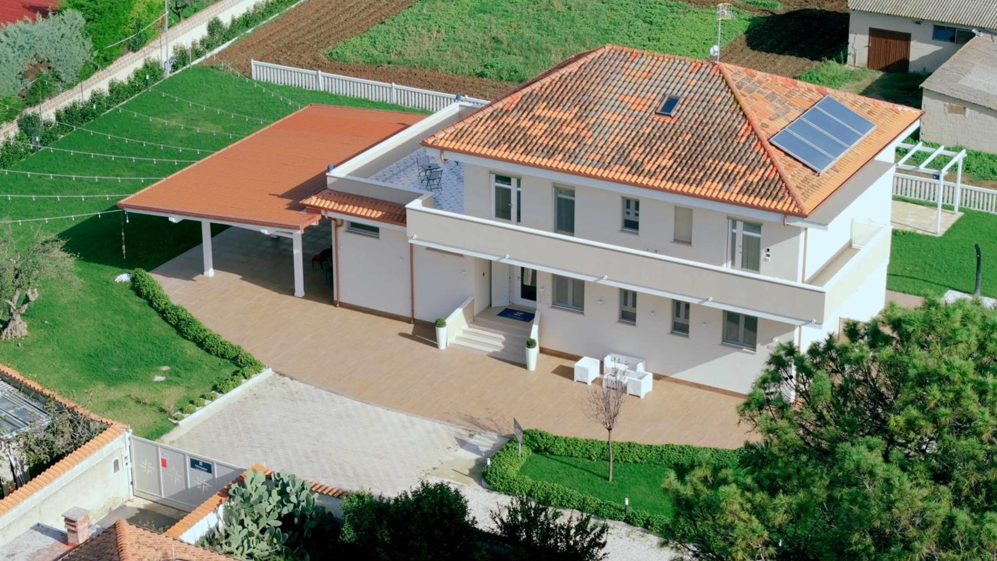 Villa Zefiro Suites & Events Battipaglia Exteriér fotografie