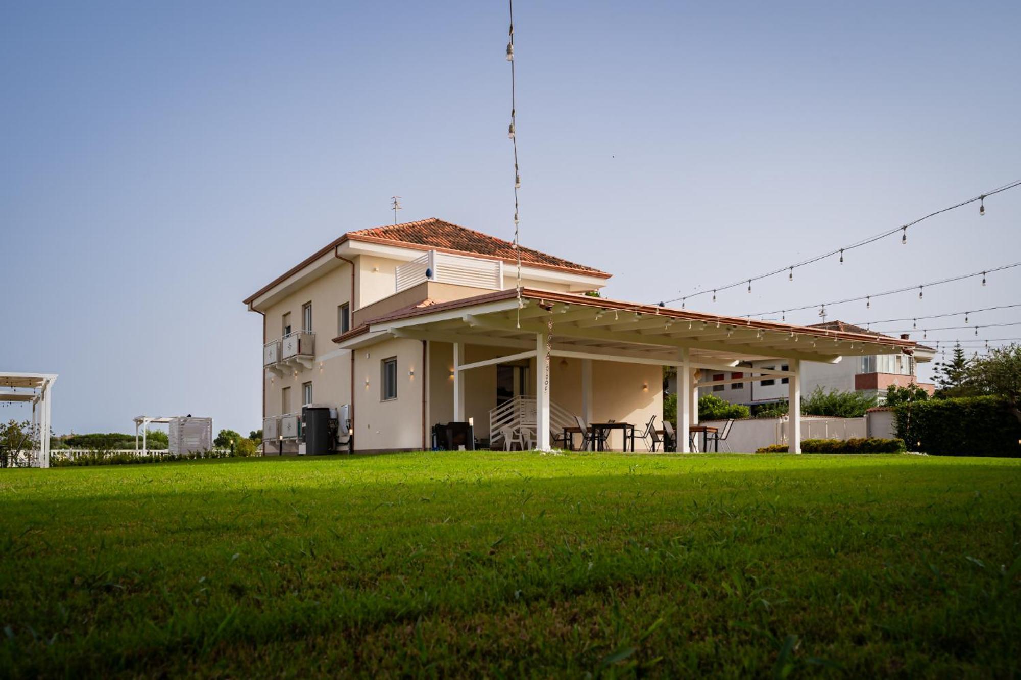 Villa Zefiro Suites & Events Battipaglia Exteriér fotografie