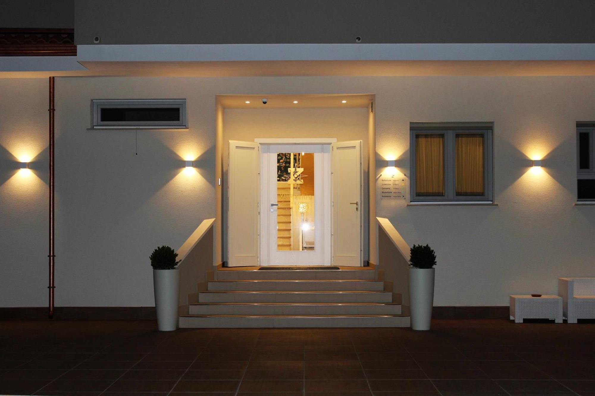 Villa Zefiro Suites & Events Battipaglia Exteriér fotografie